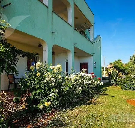 Apartmani Natasa Vrsar Exterior photo