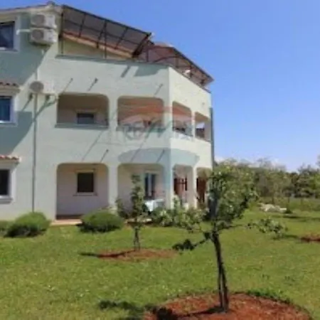 Apartmani Natasa Vrsar Exterior photo
