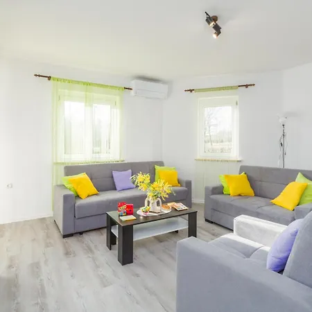 Apartmani Natasa Vrsar Exterior photo