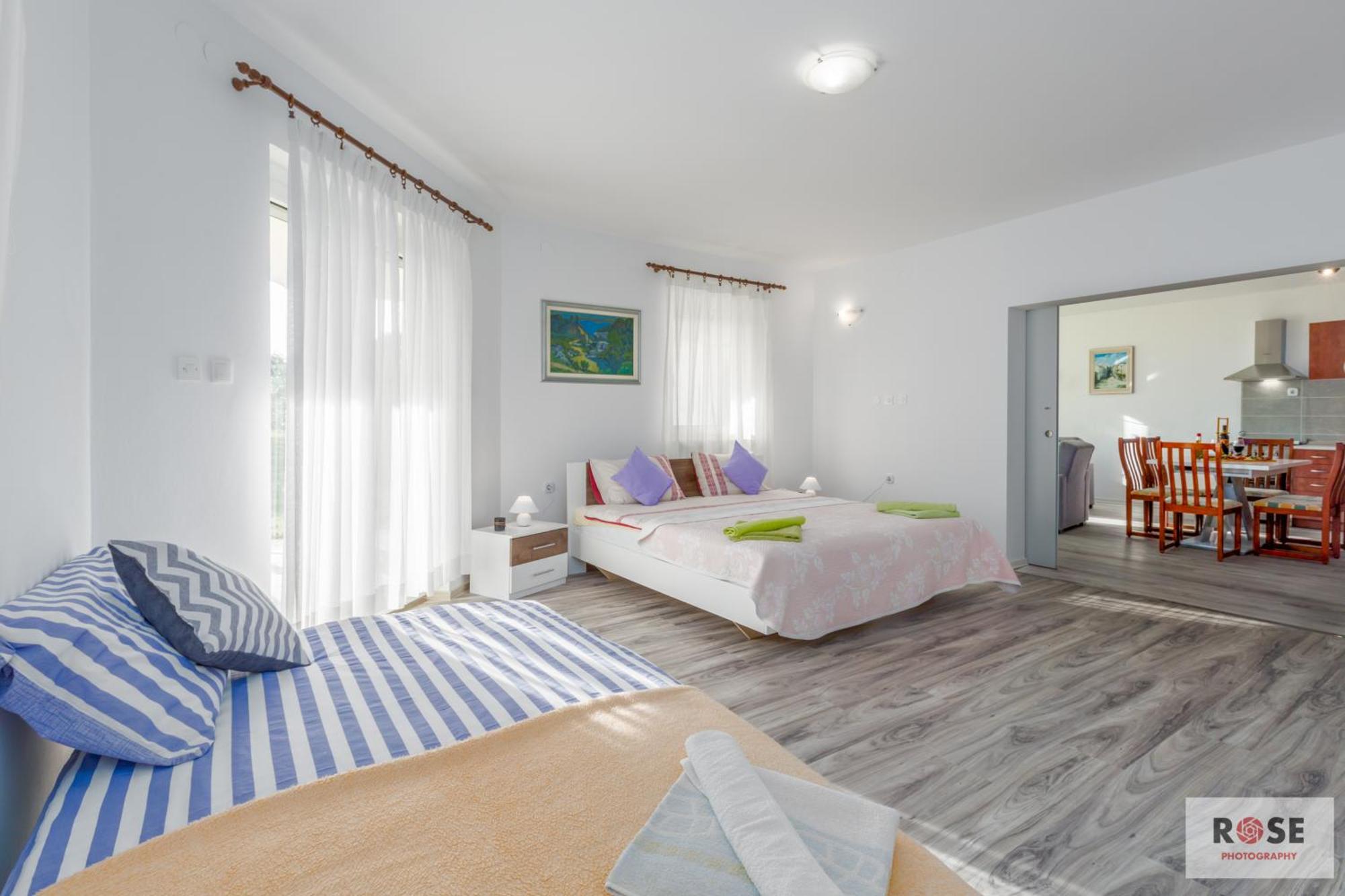 Natasa Apartma *